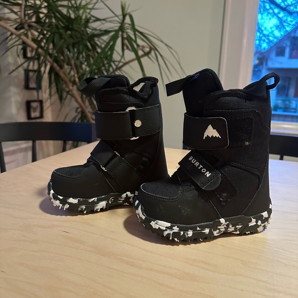 Burton Mini Grom Snowboard Boots